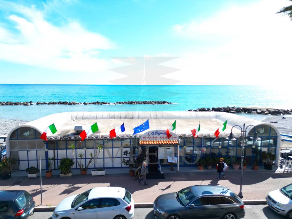 Attività commerciale passeggiata cavallotti 4, centro città, ventimiglia