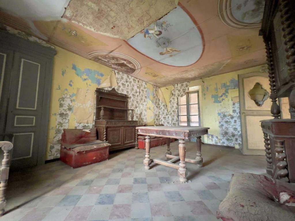 Salone