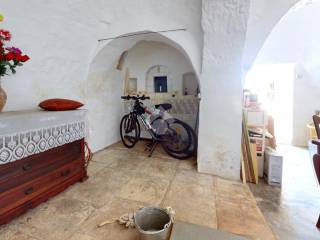 INTERNO TRULLI