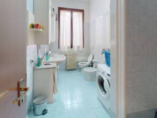 A061T-Bathroom