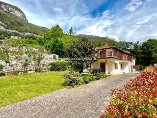 Foto - Vendita villa con giardino, Dro, Alto Garda e Ledro