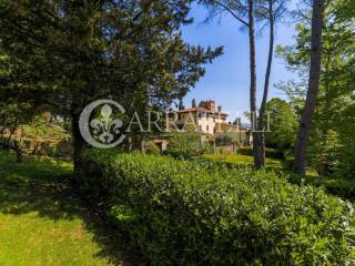 Villa d'epoca con giardino a Borgo San Lorenzo (13