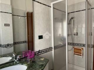 appartamento in vendita roma marconi Via Garbasso doccia