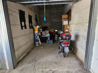 box garage