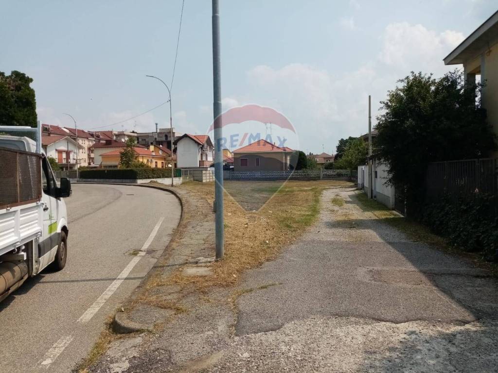 Terreno edificabile via vercelli, corso novara, stadio, vigevano