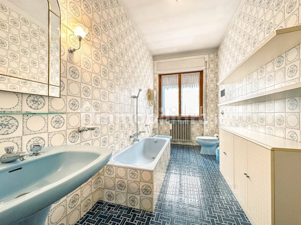 villa vendita gozzano bagno wmk 0