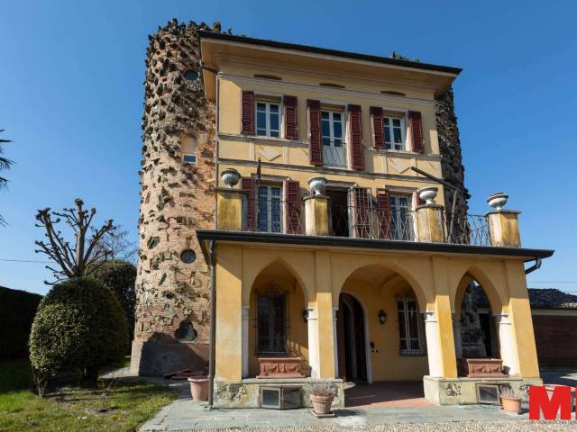 fronte villa