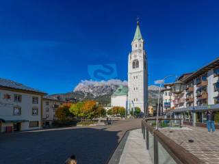 Foto - Si vende Quadrilocale con terrazzo, Dolomiti Bellunesi, Cortina d'Ampezzo