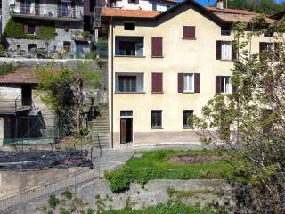 Foto - Vendita villa con giardino, Plesio, Lago di Como