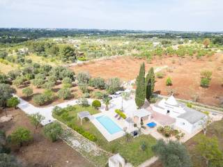 Trullo with swimming pool