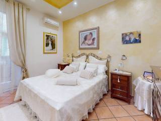Via-Dante-Alighieri-Bedroom