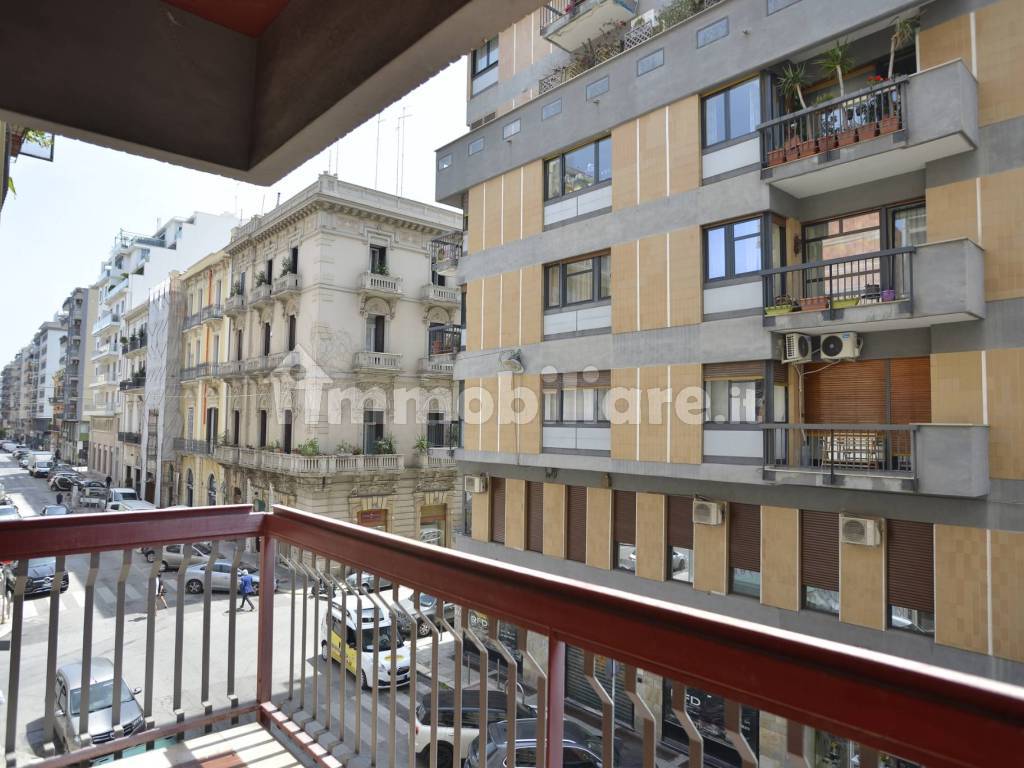 04 balcone Via Calefati.JPG