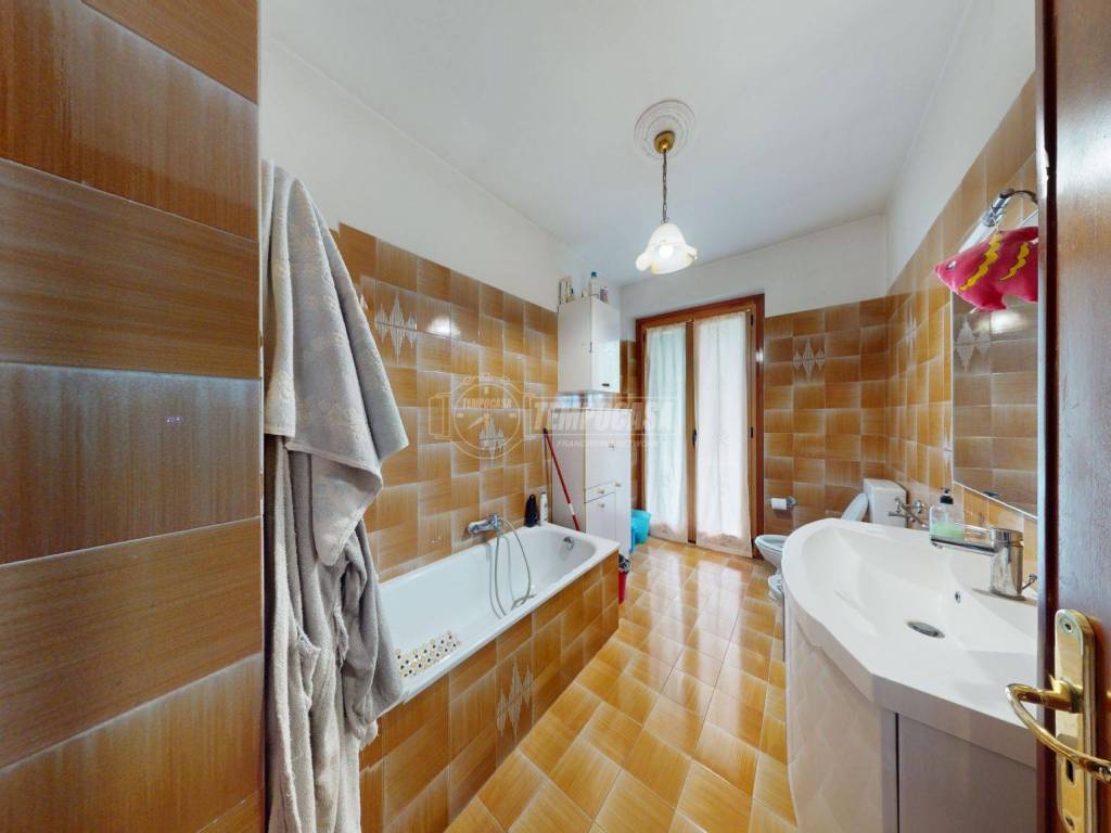 BAGNO APPARTAMENTO 5 LOCALI