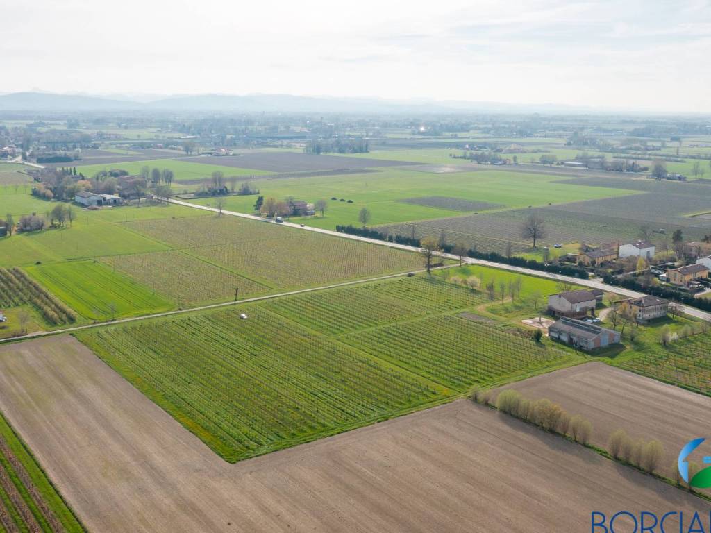 PAESAGGIO CIRCOSTANTE AL LOTTO EDIFICABILE