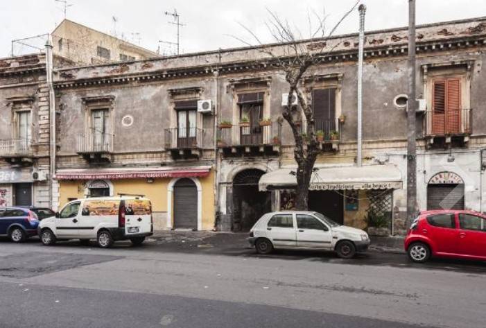 Garage - box via plebiscito, palestro, catania