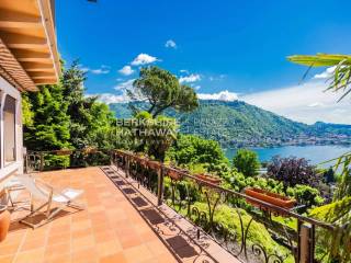 Foto - Vendita villa con giardino, Como, Lago di Como