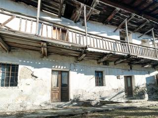 rustico vendita gignese esterno