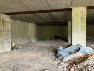 magazzino/autorimessa da ultimare