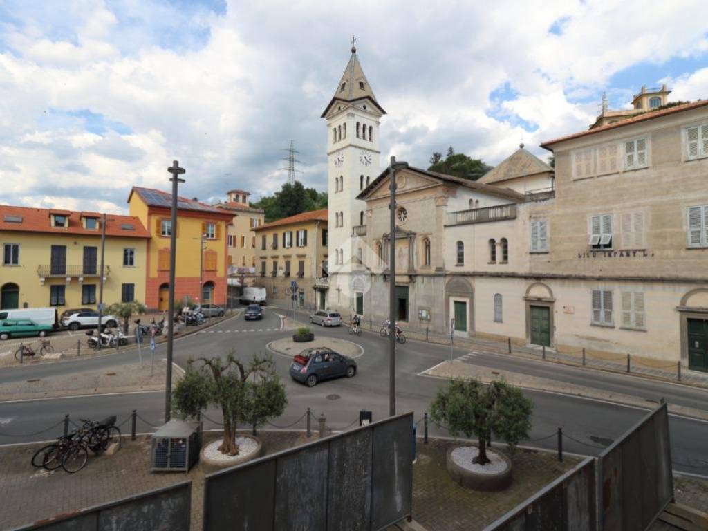 Trilocale piazza podestà 3, centro, lavagna