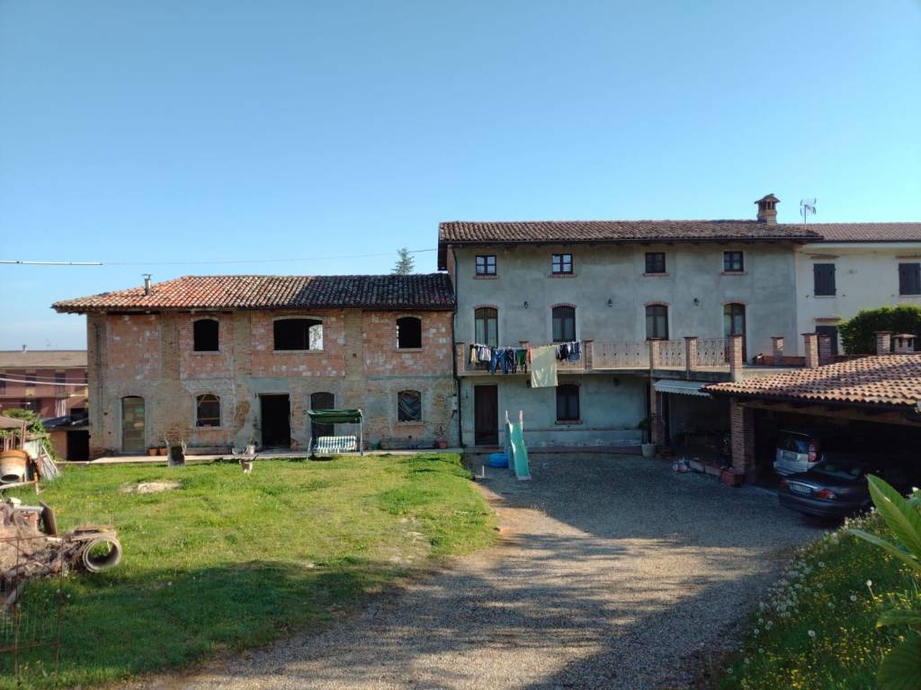 Cascina, ottimo stato, 300 m², calosso