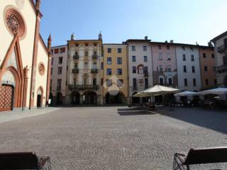 Piazza San Donato