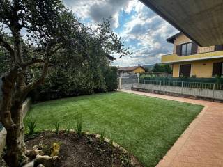 Foto - Vendita Appartamento con giardino, Corte Franca, Lago d'Iseo Franciacorta