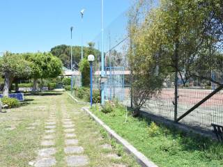 campo da tennis condominiale