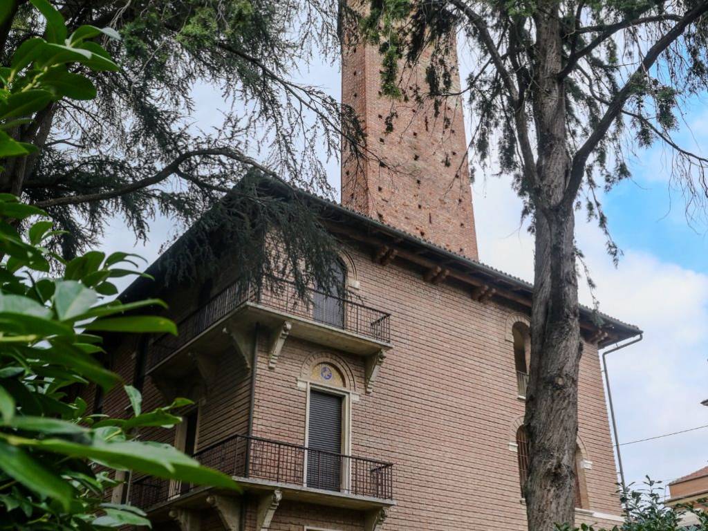 Palazzo - edificio via 4 novembre 13, bistagno
