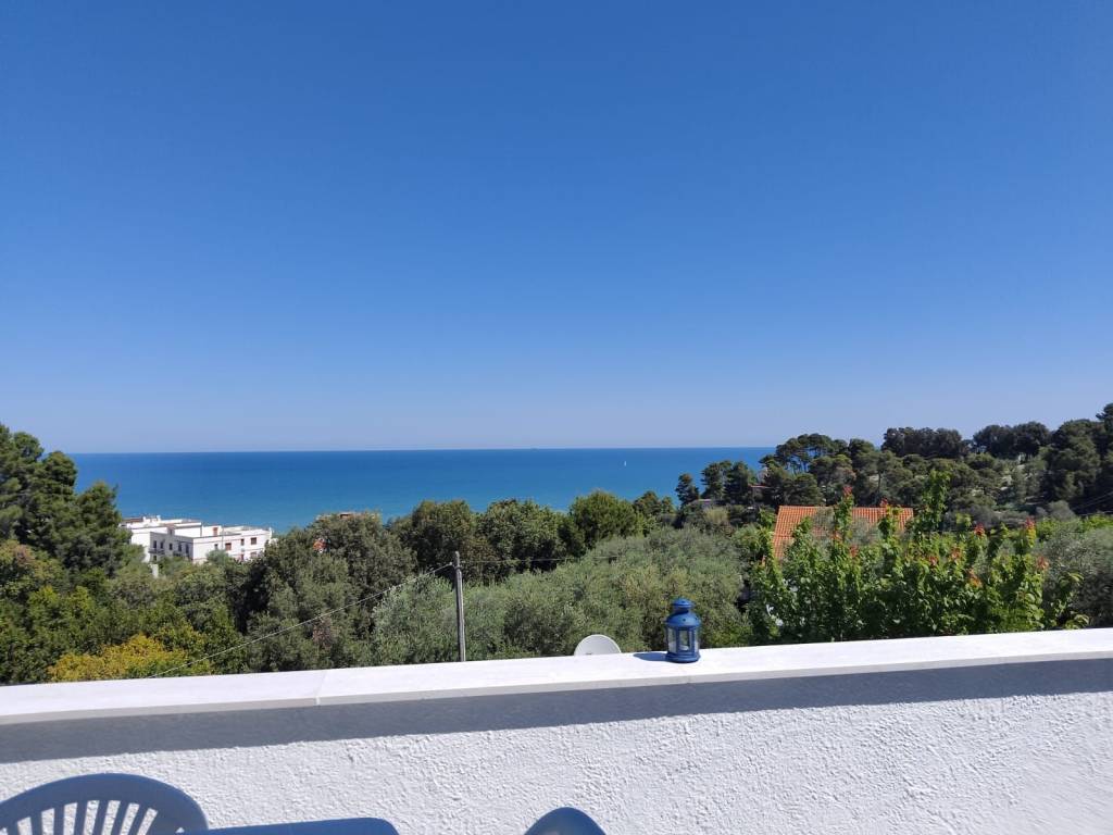 Villa a schiera via san menna 15, san menaio, vico del gargano