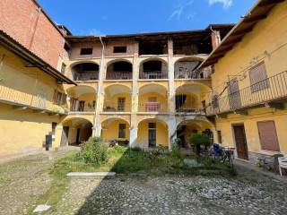 Foto - Vendita casa, giardino, Gattinara, Valsesia