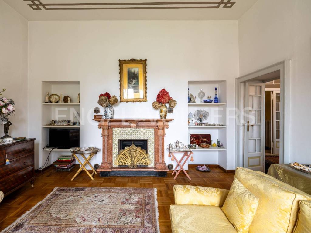 Vendita Villa unifamiliare in via Giacomo Limido Varese. Da ...