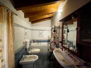 9f8573ff-36e4-4213-ad5a-c3a27993bb5f