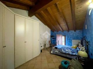 16d4fe85-9dd9-4f93-a782-84088087f90b