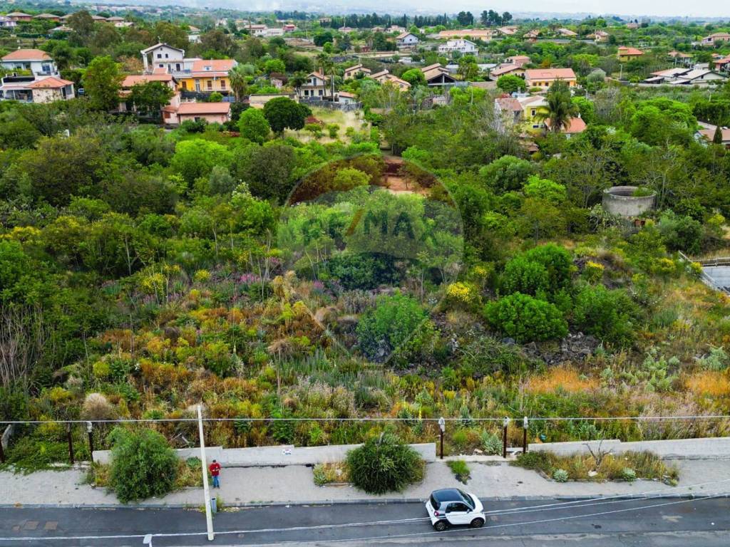 Terreno edificabile via floridia 53, pennisi, santa maria ammalati, piano d'api, acireale