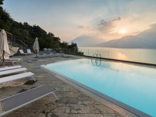 Foto - Vendita villa con giardino, Bellano, Lago di Como