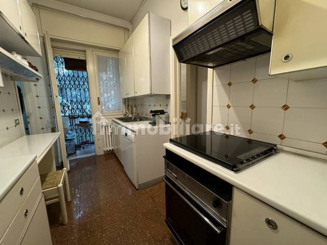 Cucina con Balconcino