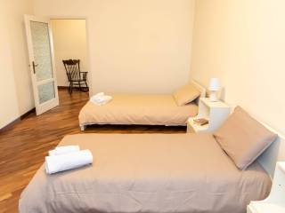 cameretta con 2 letti singoli