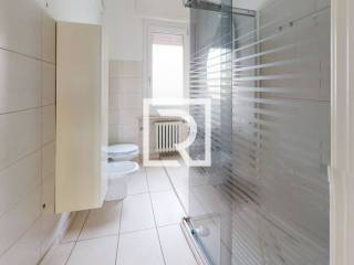 6-Via-Corrado-Benini-Bathroom