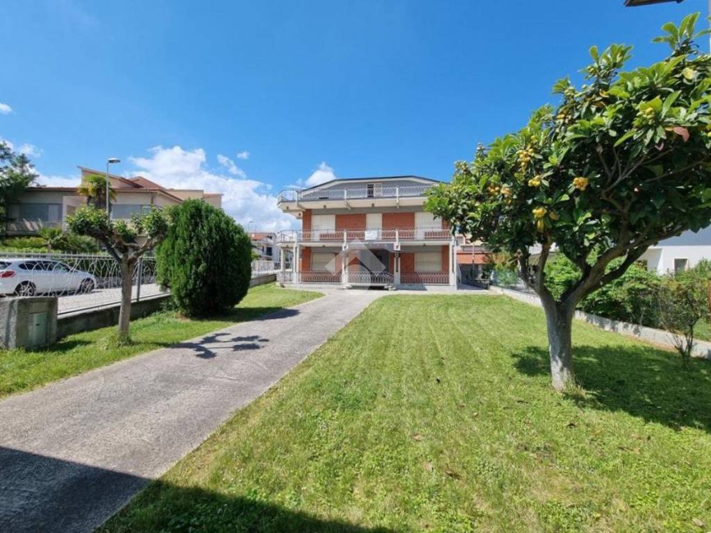 Villa unifamiliare via nazionale 231, castelnuovo vomano, castellalto