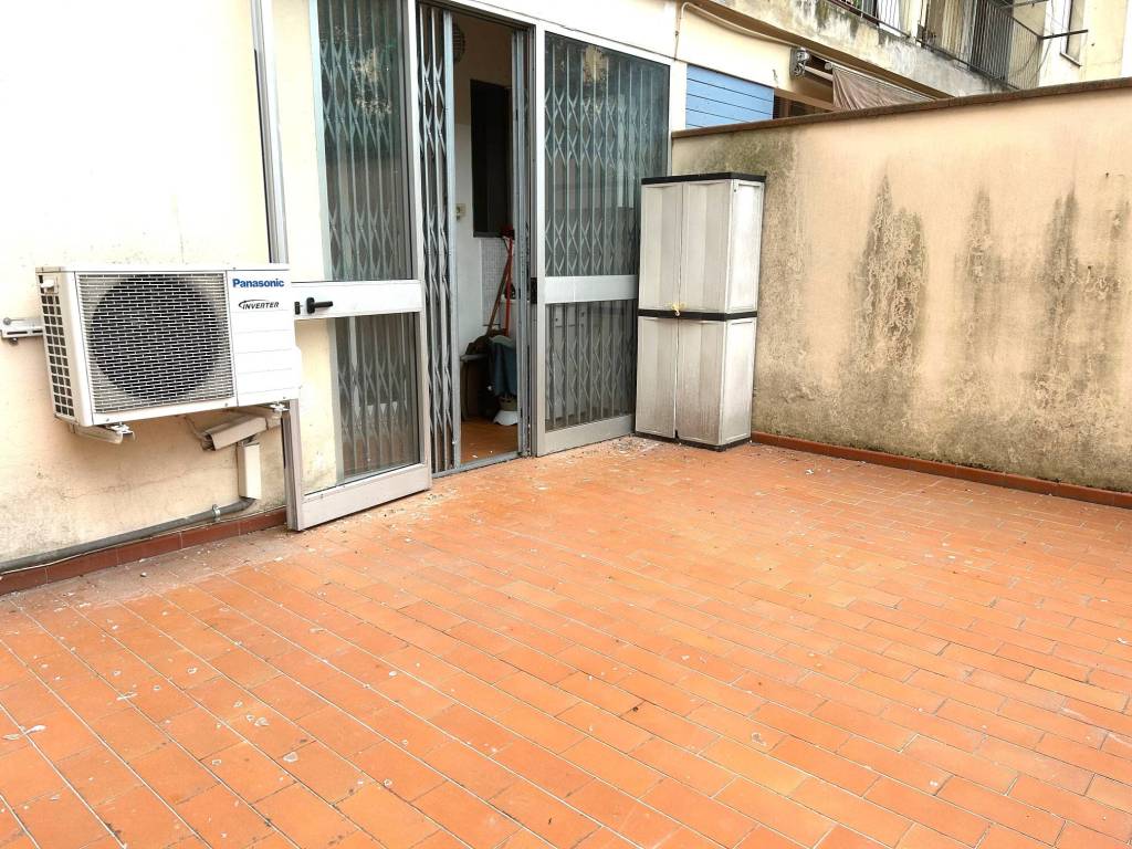 Locale commerciale via luigi gordigiani, ponte di mezzo - circondaria, firenze