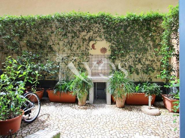 cortile sala