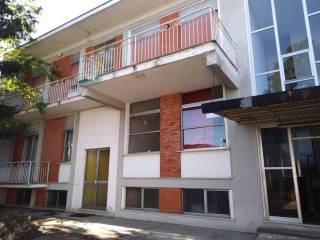 UFFICIRESCALDINACONABITAZIONECUSTODEINVENDITASARON