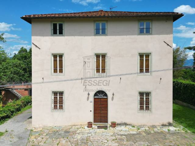 vendesi villa ristrutturata luccaDJI_0717.JPG