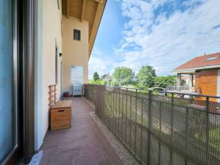 balcone accessibile dalla zona cottura e dalla camera matrimoniale