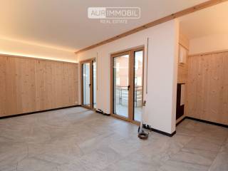 1 AUR1362-3 Living web