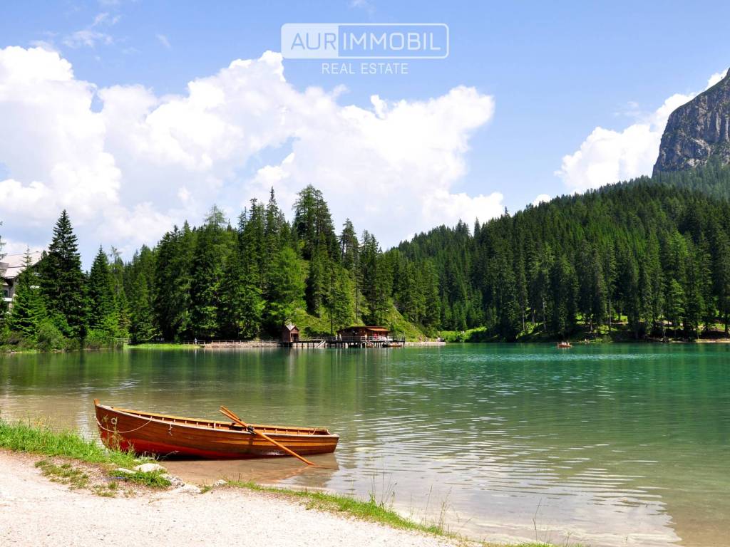 17 Braies lago web