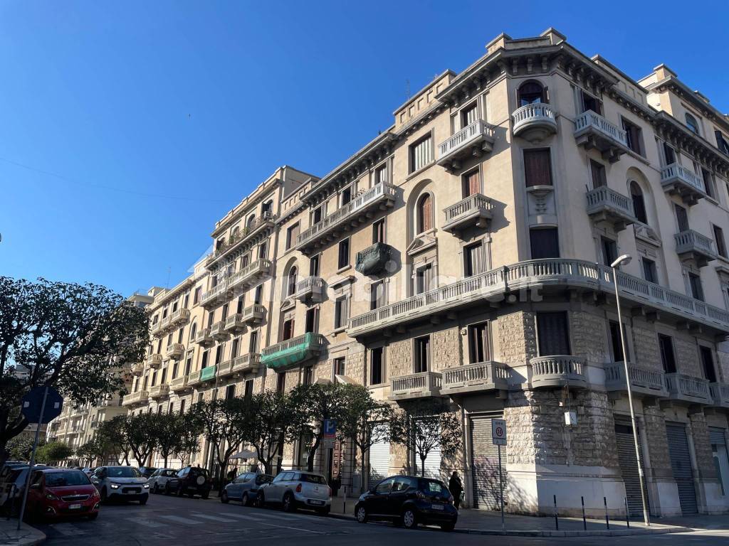 03. palazzo Girone Dioguardi.JPG