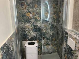 cabina doccia gigante