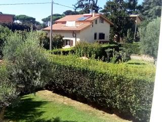Villa bifamiliare Grottaferrata adiacente centro.