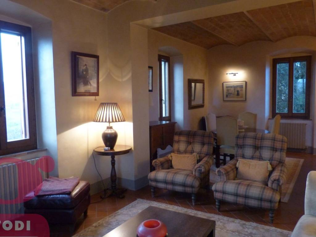 AF01 VILLA  affitto Todi interni_5.jpg